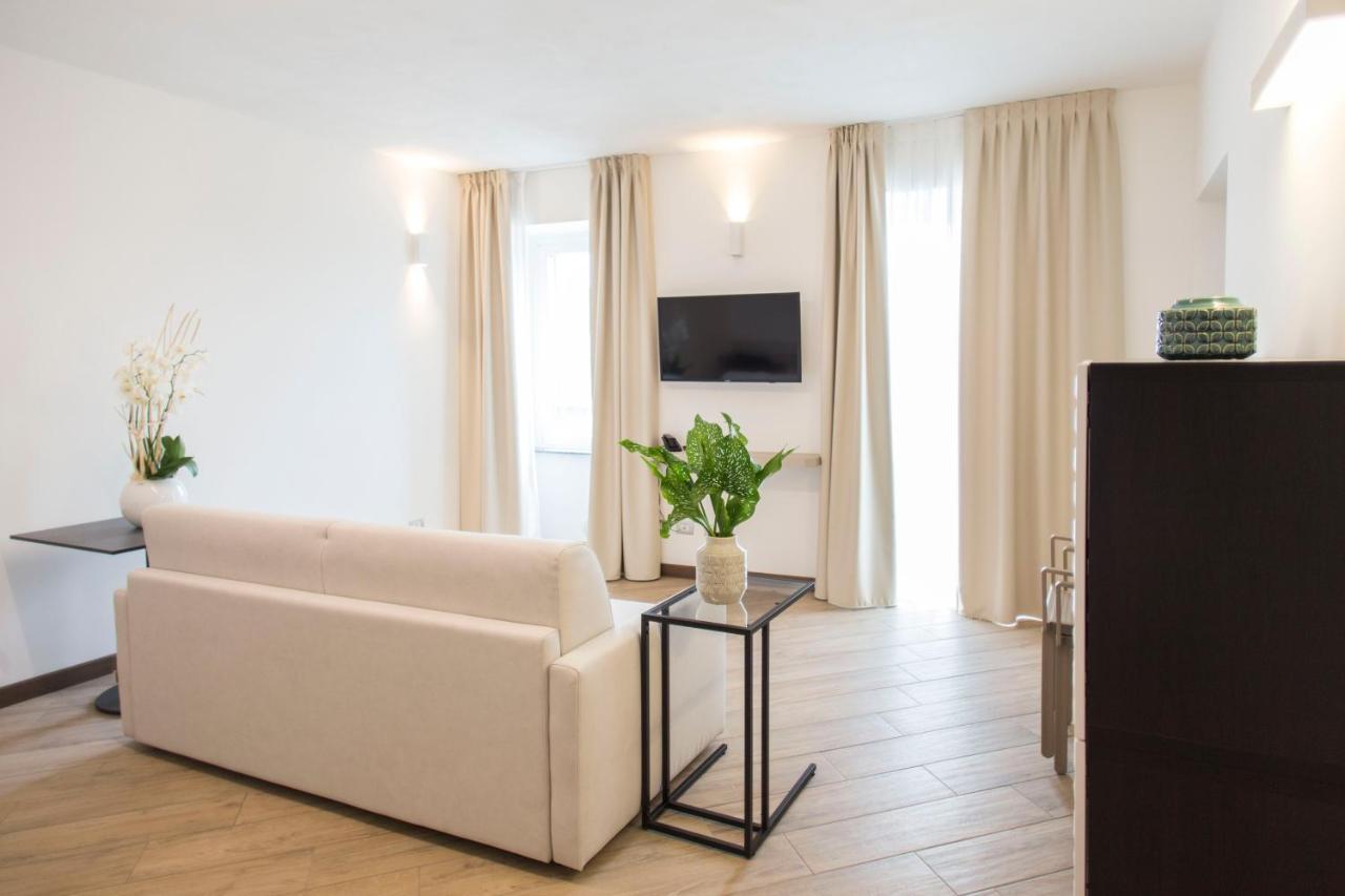 Ponti Hotel Angera